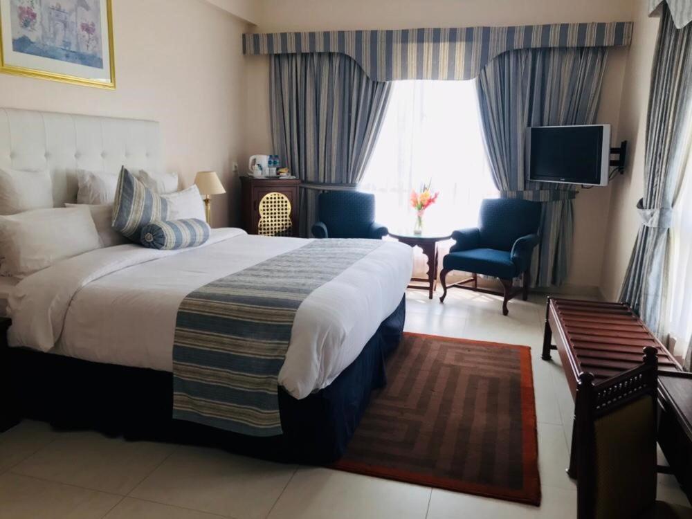 Beach Luxury Hotel Karachi Extérieur photo