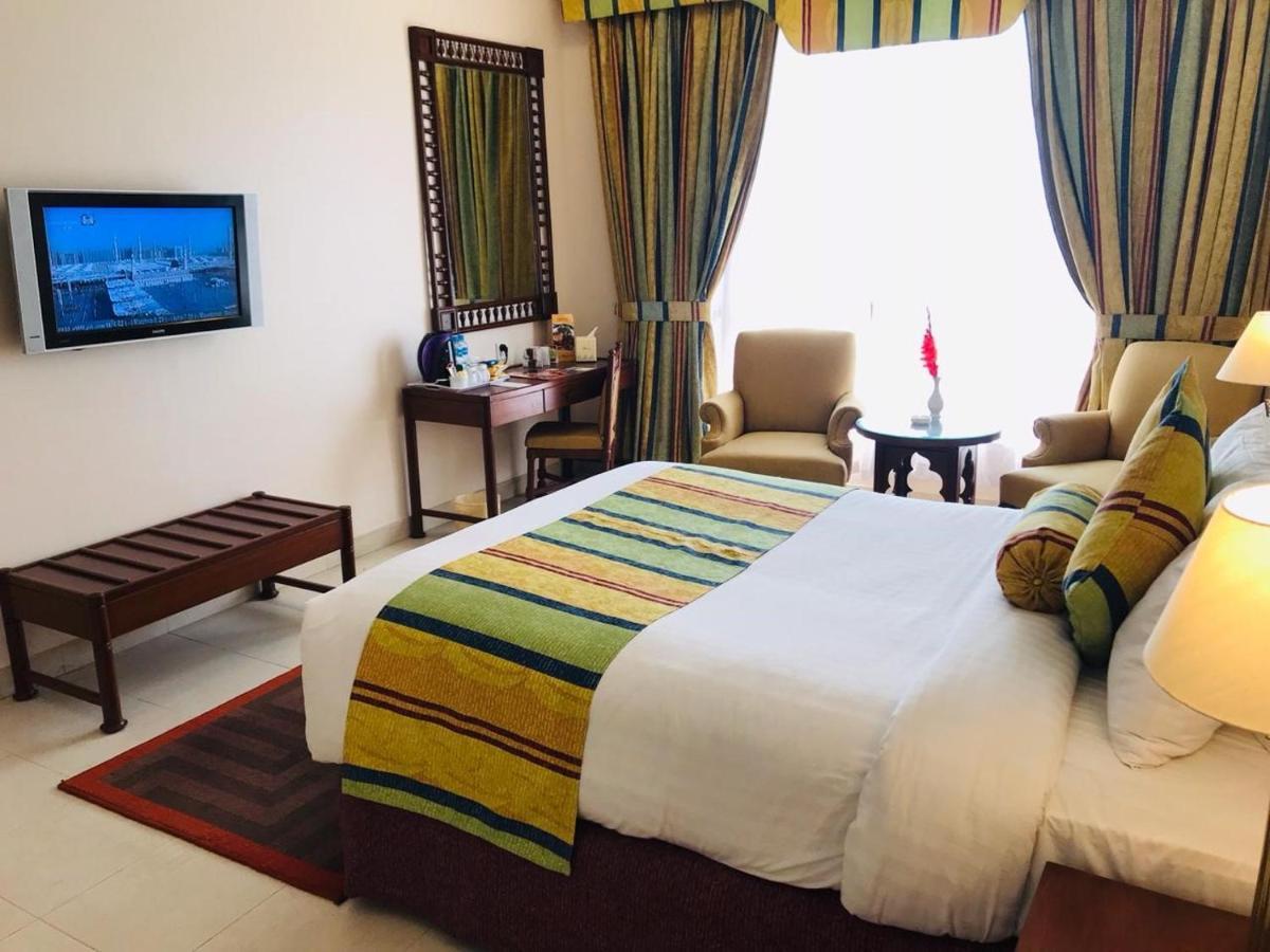 Beach Luxury Hotel Karachi Extérieur photo