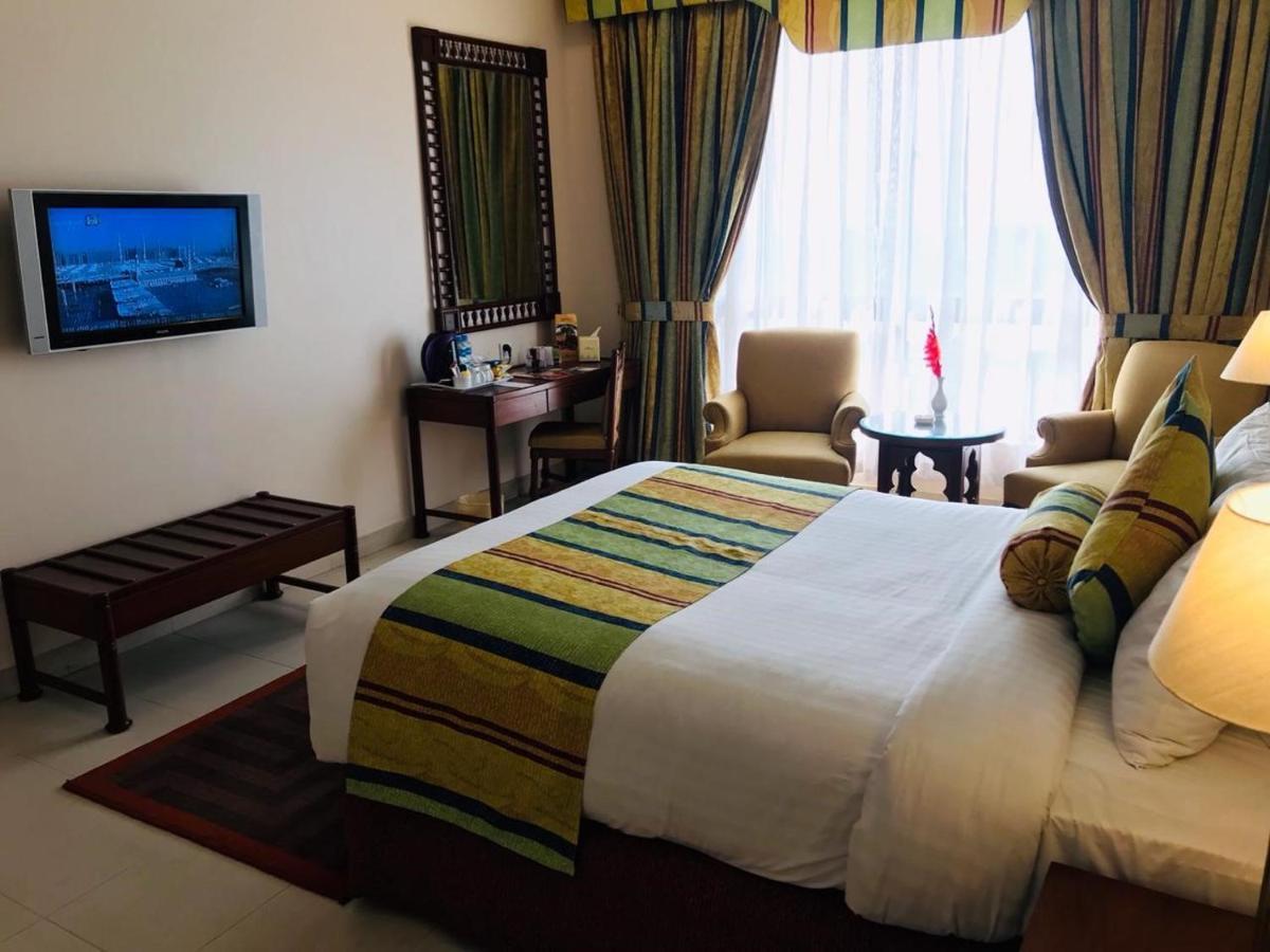 Beach Luxury Hotel Karachi Extérieur photo
