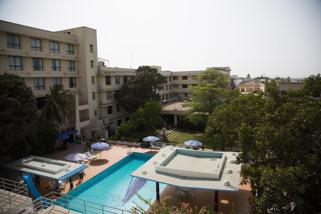 Beach Luxury Hotel Karachi Extérieur photo